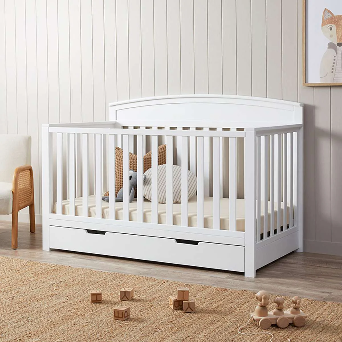 Harbor Four Piece Nursery Furniture Set - Image 3