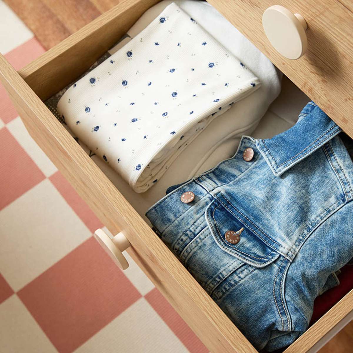 Spotty Six Drawers With Storage - Cream - Image 4