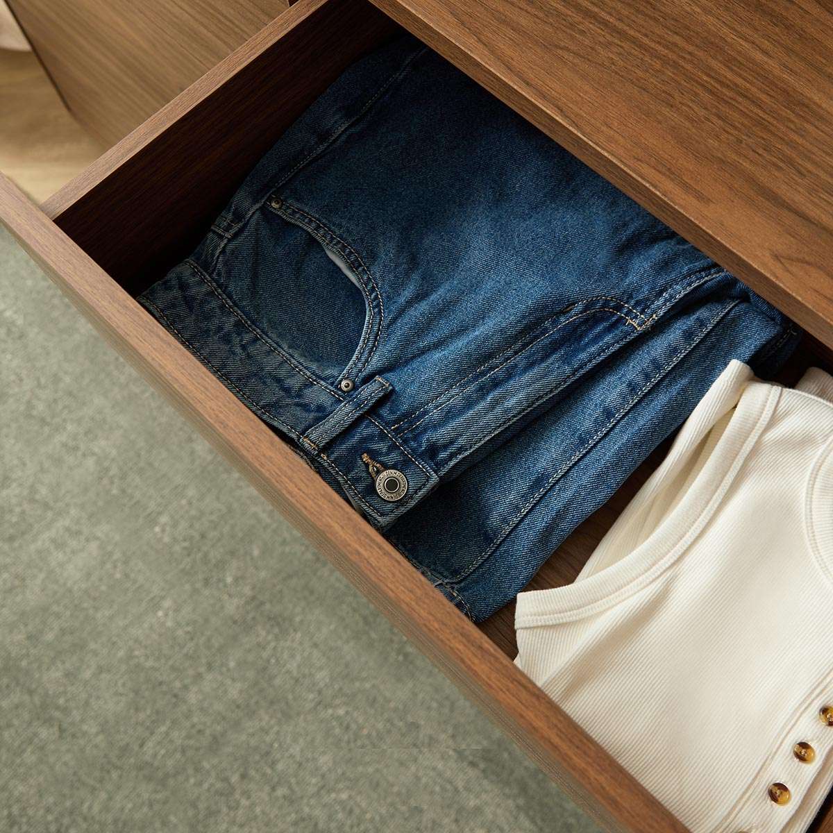 Ziggy Six Drawers - Walnut - Image 5